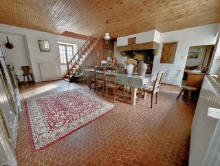 Maison 143 m² · 4 pièces à Soulles (bourgvallées) — photo 2