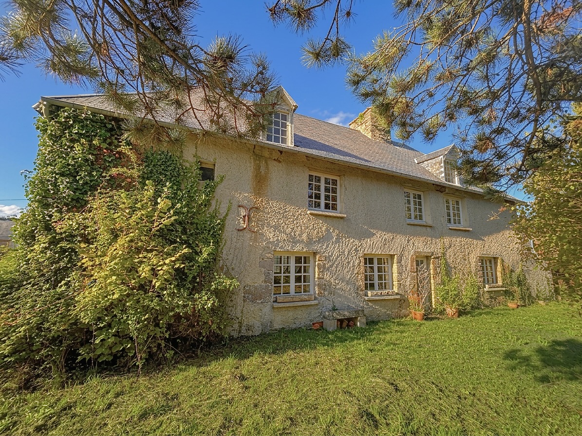 Maison 4 pièces 143 m² · à Bourgvallées · 143 m² · 149 500 €